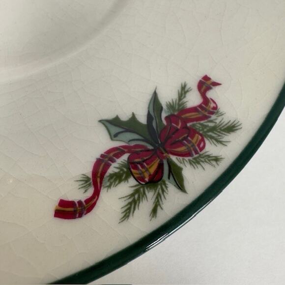 R H Macy The Cellar O'Tannenbaum, 1 Saucer Plate Holly & Ribbon Border Christmas - Picture 4 of 7